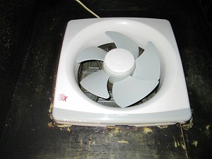 戸田クリーン台所換気扇廻り清掃後写真